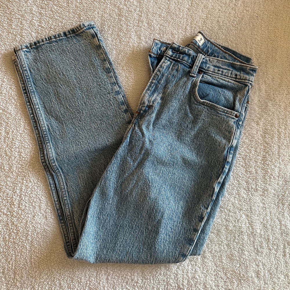Abercrombie 90s Straight Ultra High Rise Curve Love